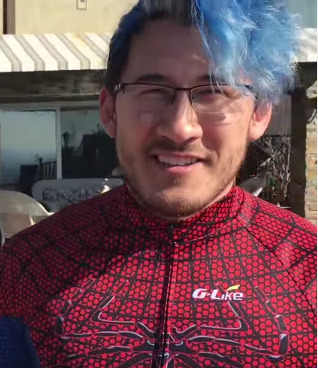 markiplier-is-a-dweeb:  who wore it better? porn pictures