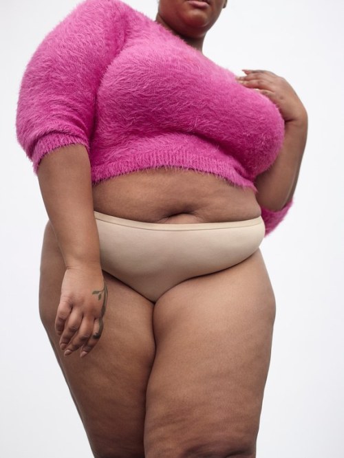 thinfatfit: www.allure.com/story/beautiful-cellulite-photos