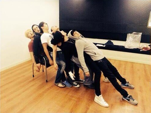 i-believe-in-ukiss:I don’t know if they remembered and are trolling us or what.