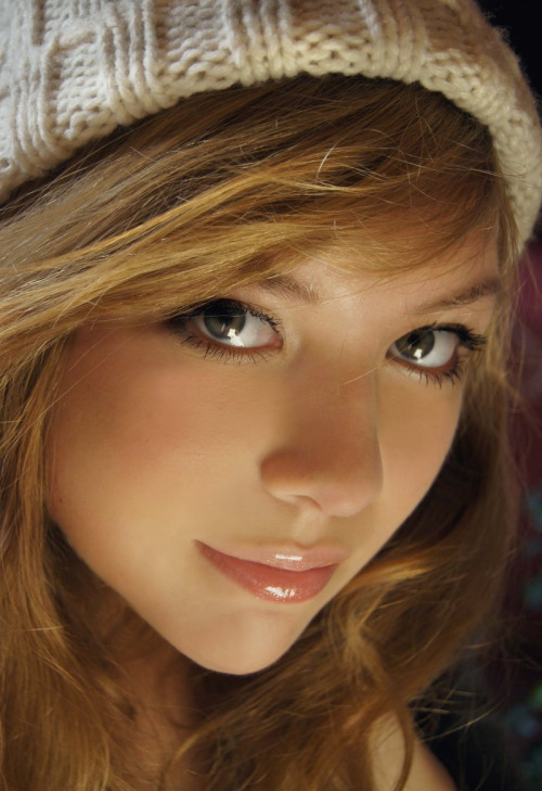 Remarkably Beautiful Girls