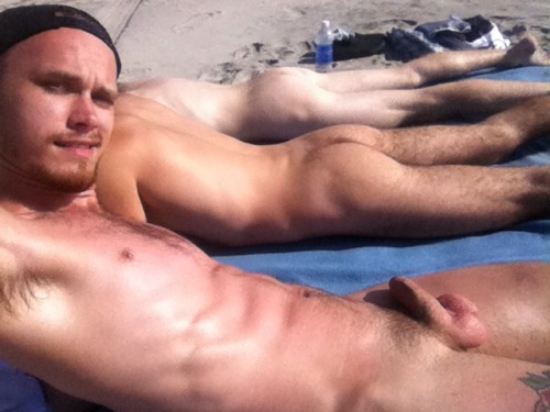 blakelupoxxx:  Went to the nude beach today had heaps of fun getting my tan on and checking out the occasional hottie