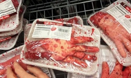 sinningisbetterwhenwesintogether:  cutevictim shopping for dinner