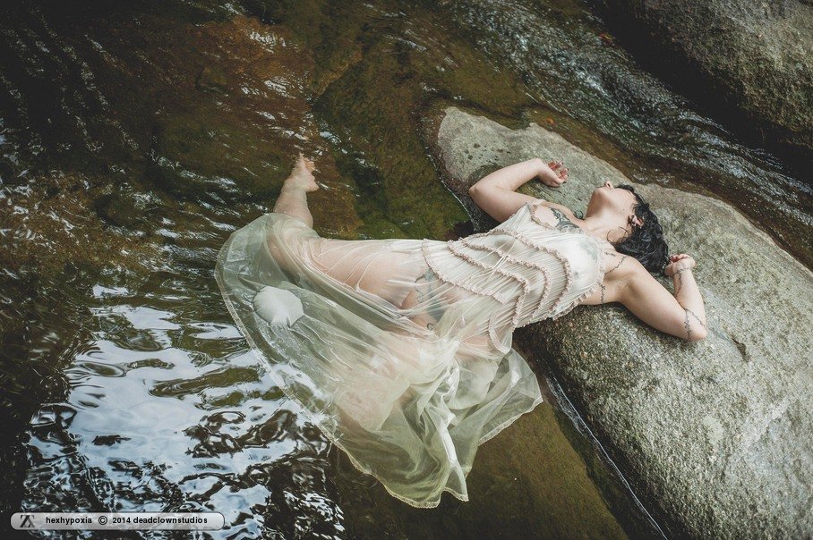 hexhypoxia:  &ldquo;Hex enjoying the summer&rdquo; photos by Dead Clown Studios