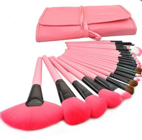 cute4cheap:  24-Piece Makeup Brush Set (also available in black, red, and natural
