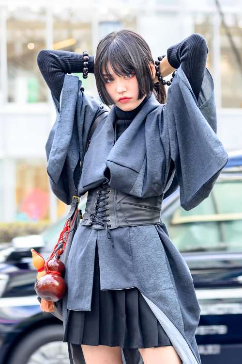 20-year-old Japanese college student Arai - known for mixing kimono, traditional accessories, and mo