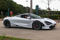 carpr0n:  Starring: McLaren 720SBy    	Daryl