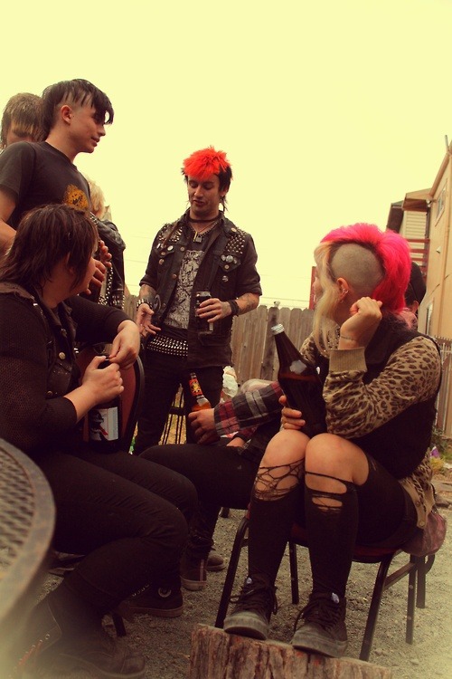 zabilitasak:  (…) AND THEY THINK I’M CRAZY na We Heart It.