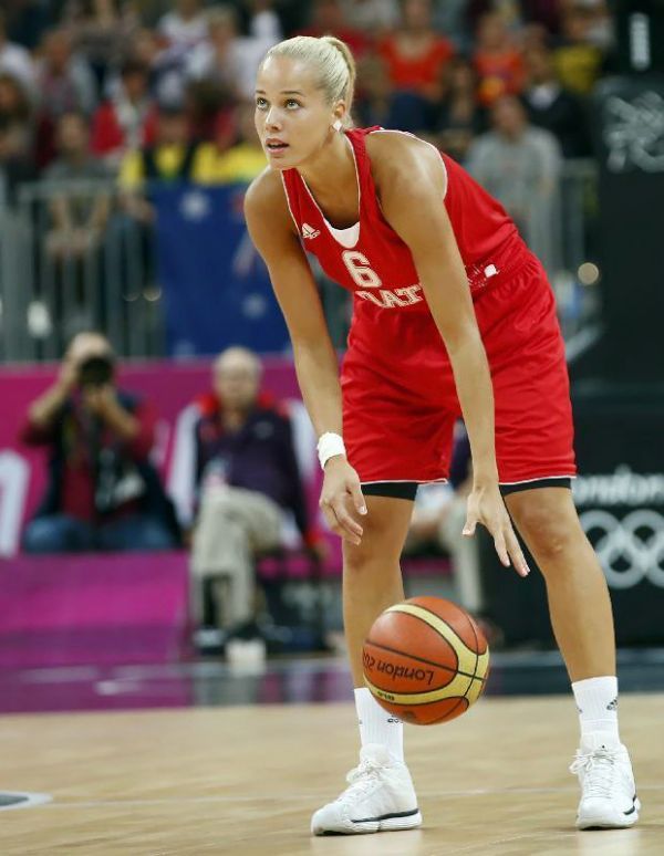 sporunguzellikleri:  Antonija Misura şimdilerde Hırvatistan’da siyasete atılmaya