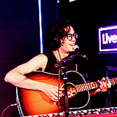 austonsmatt:first class hottie → matty healy 