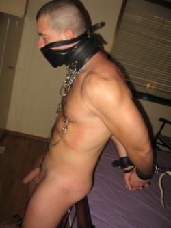 illjerktothat:  the-alley:  I just wonder why we do like this so much  Find more like this at illjerktothat.tumblr.com | Bondage | Piss | Lycra | Ask | Archive | Video |