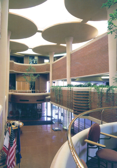 Interior Style &amp; Design, Frank LLoyd Wright, 2003   S.C. Johnson Wax Administration Bui