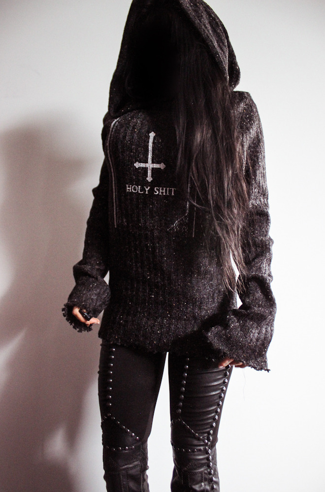 toxicvisionclothing:  The new Toxic Vision EASYWEAR collection releases TODAY at