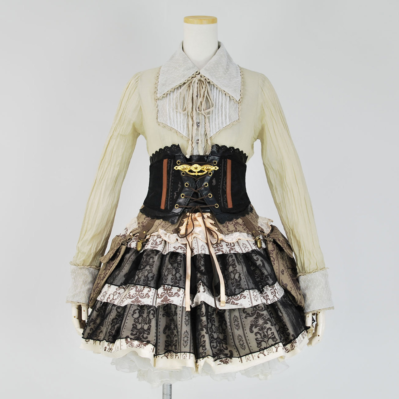 steampunk-and-junk: Japanese Steampunk Fashion @ Kincs Web Shop  