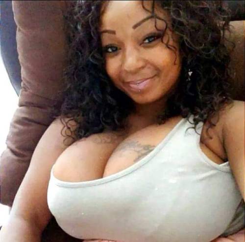 Thick women/ BBWs adult photos