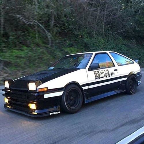 radracerblog:Toyota Corolla GT-S Ae86