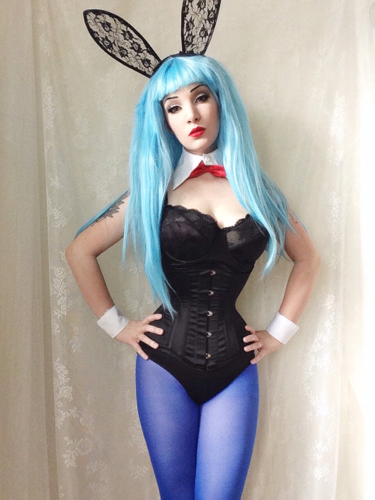 mirandarightsofficial:  That time Bulma had a 20&quot; waist.  Day 24 of #31diystilhalloween