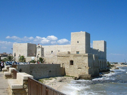 italian-landscapes:Castello svevo (Swabian Castle), Trani, Puglia (Apulia), ItalyThe castle was buil