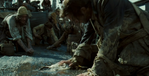 trashmenofmarveltv:i’m crying is James Norrington using his old wig as a washrag? Hey, you got