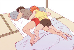 reallycorking: Just some snugglin’ fools! Hinata can’t handle sleepy Kageyama 