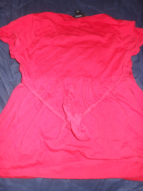 fallopianrhapsody:Tops!! All tops are $8 + $5 shipping!Click photos for sizes and details.SIGNAL BOO