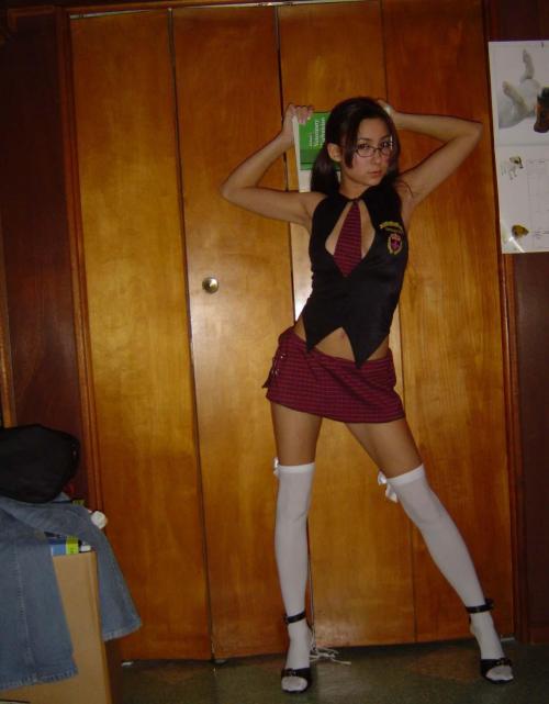 daddylovesyouthemost:  I’m home from school, Daddy!