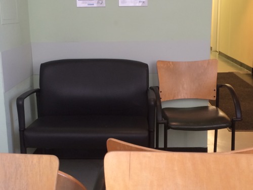 joodleeatsrainbows:shewhorollswithrolls:Relationship goalsFinally a seat that can take the amount of
