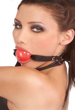 austbondlover:  sissydebbiejo:Love the look in her eyes and the ball gag in her mouthShe seems a few seconds away from Subspace