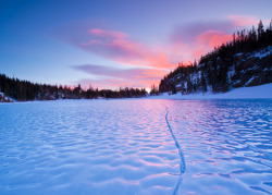 vurtual:  Frozen Dawn - Loch Lake, Rocky