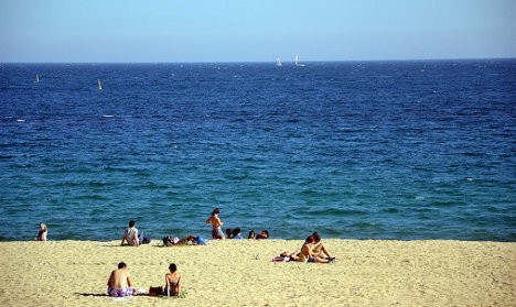 nudiarist2:  Cramped Barcelona nudists call for more beach space - The Local www.thelocal.es/