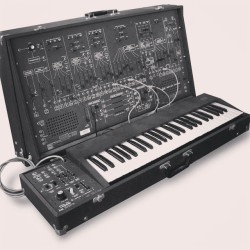 synthesizerpics:  Synthesizer Videos - Vintage Synthesizer And Contemporary Synths At Work ARP 2600..I love this semi-modular!! #arp2600 #vintage #semi #modular #synthesizer #hot #sound #spacemusic by alfredoguadalti http://ift.tt/1GKZlF7
