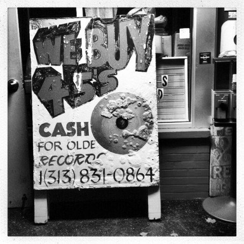 seleniandream:  #detroit #observations #records #midtown #woodward 
