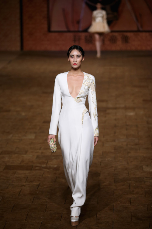 global-fashions:Zhang Zhifeng - 2015 NE-TIGER Haute Couture, Mercedes-Benz China Fashion Week S/S 20