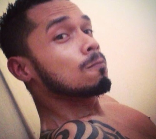lelaki93:  danieljasonmedina:  hafyzowl:  Oh My Nabil 😍💦    (Reblog banyak2)  Aummm  Nabil ni tergugat dgn Zarif Farhan ke?