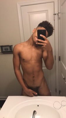 officialdevenken:  Who wanna buy nudes 😌🤷🏽‍♂️😂‼️🍆🅿️    Comment if you wanna buy nudes 🗣‼️