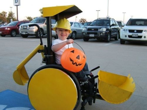 kirkwa:Awesome Halloween Ideas For Handicapped ChildrenHow cool is this!I have a friend who has a li