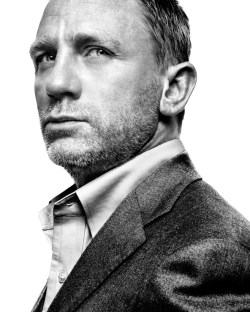 drugipargaca:  HAPPY BIRTHDAY DANIEL CRAIG!http://drugipargaca.blogspot.com/