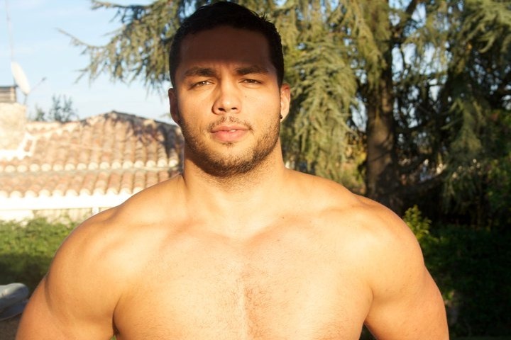 sexymanboobs: What a man..