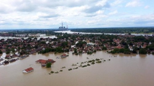 When hurricanes, earthquakes and other natural disasters happen in America, other parts of Australia