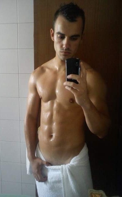 exposedguysblog:  If you wanna see more hot straight guys REBLOG an FOLLOW ME: http://exposedguysblog.tumblr.com/ 