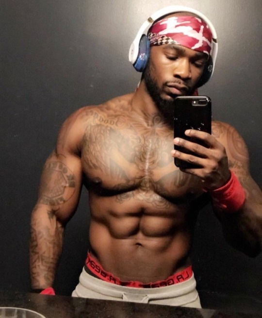 blkguy34:    Mmm hot