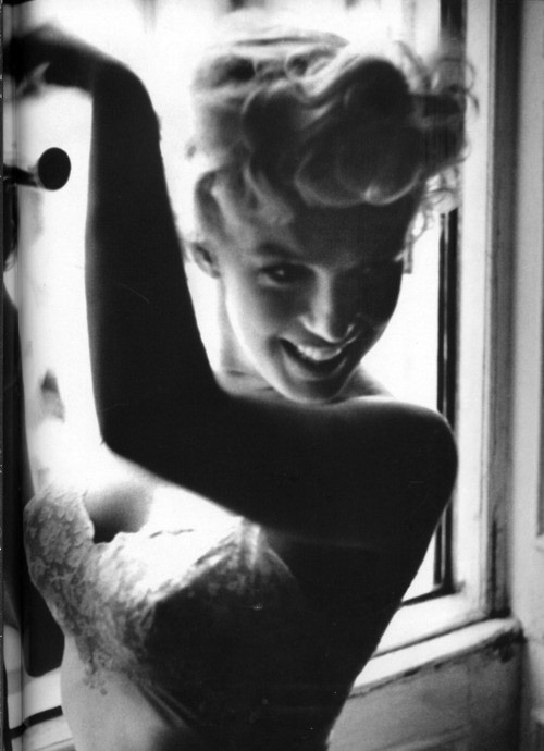 oldroze:  Marilyn Monroe  Pour toi…with ❤…