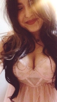 pretttykittyymeow:  AY FROM THE BOTTOM OF