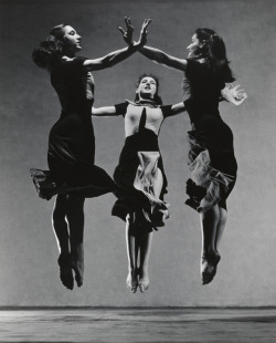 fawnvelveteen:   Martha Graham, Celebration, 1937  