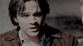 always-keep-writing:SAM WINCHESTER IN EVERY EPISODE↳ 2x14 | Born under a bad sign