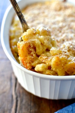 craving-nomz:  Almond Crusted Macaroni and