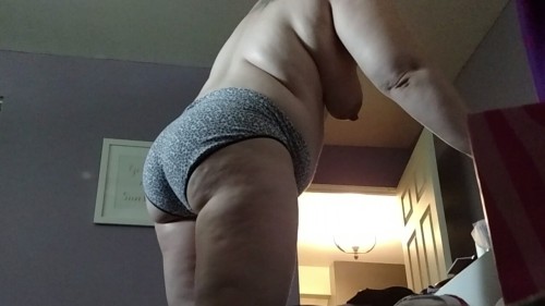 pawgwifeyblog:  Some new ones;)