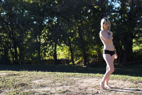 Model: FeliciaLocation: Hyde Park - Austin, TexasFacebook