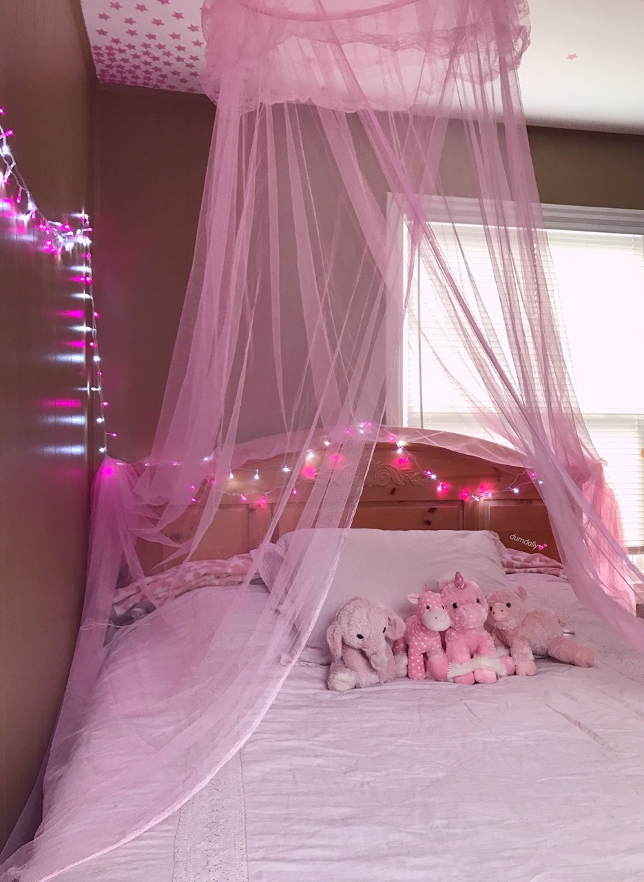 dumdolly:  a bed fit for a princess💖🌈🎀🦄👑  💕remove my caption and