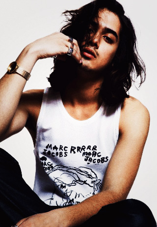 avjogia:  If you can’t laugh, then you might as well be dead 