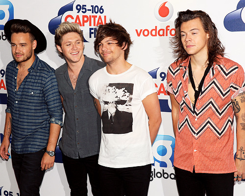 harrystylesdaily:   One Direction attending Capital Summertime Ball - 6/6  